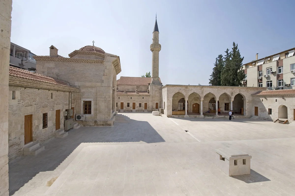 Adana Yağ Camii: Osmanlı Mimarisinin Seyhan'daki Tarihi Şaheseri