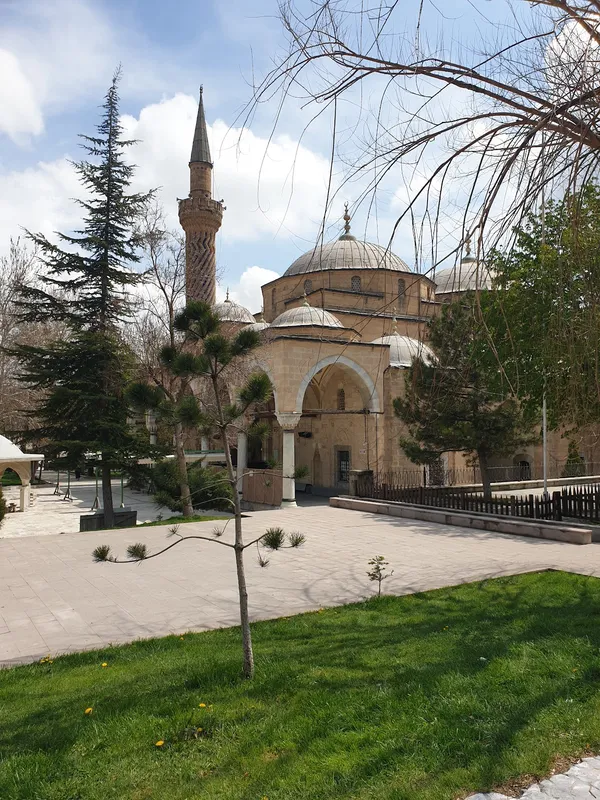 Kahramanmaraş Taş Medrese: Dulkadiroğlu Beyliği'nin Mimari Mirası ve Sanat Tarihi Analizi