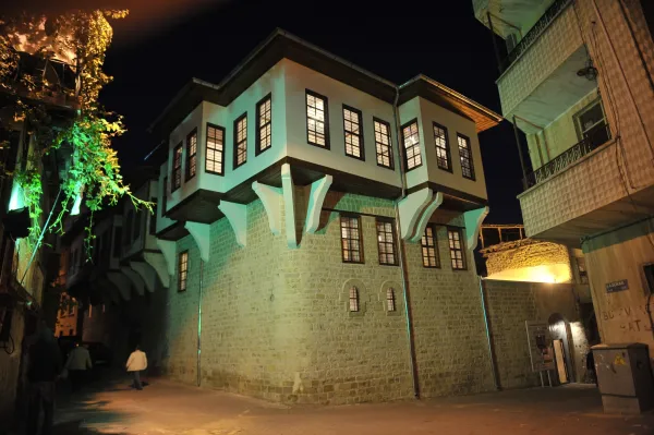 Kahramanmaraş Dedeoğlu Konağı: Osmanlı Sivil Mimarisinin Son Dönem Tanığı