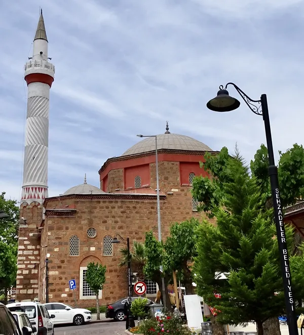 Kahramanmaraş Hatuniye Camii: Osmanlı Döneminin Siyasi ve Sosyal Tarihine Işık Tutan Mimari Miras