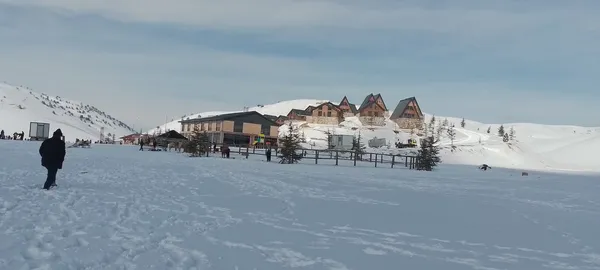 Kahramanmaraş Yedikuyular Kayak Merkezi: Kahramanmaraş'ın Kış Sporları ve Gastronomi Cenneti
