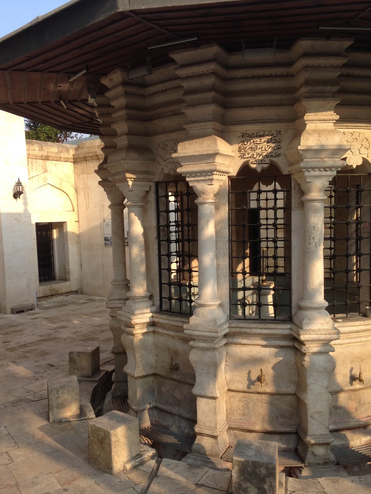 Hatay Habib-i Neccar Camii: Antakya'nın Kutsal Mirası ve Ziyaret Rehberi