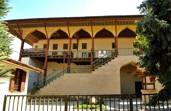 Burdur Bakibey Konağı: Burdur'un Osmanlı Mimarisinin İncisi Rehberi