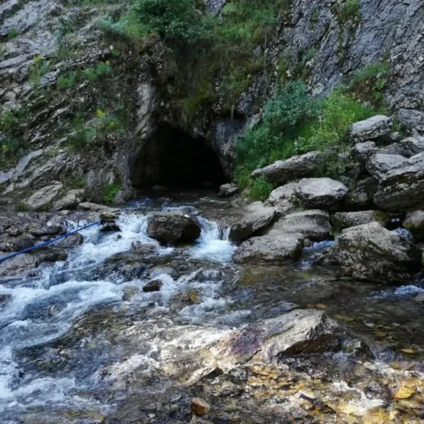 Isparta Pınargözü Mağarası: Isparta'nın Karstik Hazinesi ve Türkiye'nin En Uzun Mağara Sistemi