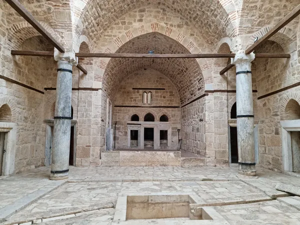 Isparta Ertokuş Medresesi: Atabey'in 800 Yıllık Selçuklu Mimari Şaheseri