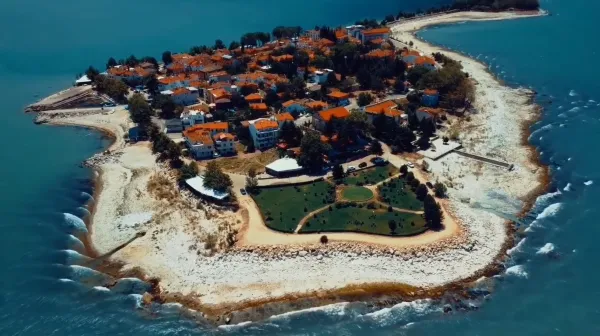 Isparta Can Ada: Eğirdir'in Saklı Hazinesi ve Doğa Turizmi Rehberi