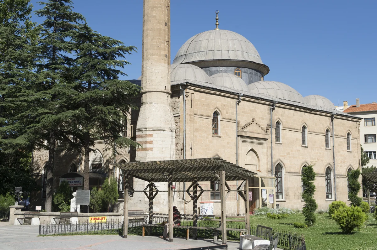 Isparta Kutlu Bey Camii