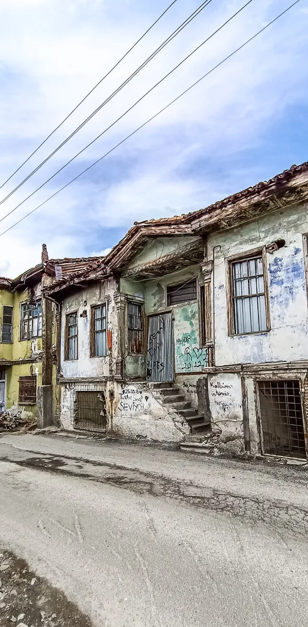 Tarihi Isparta Evleri: Isparta'nın Geleneksel Mimarisinin Sanat Tarihi Analizi