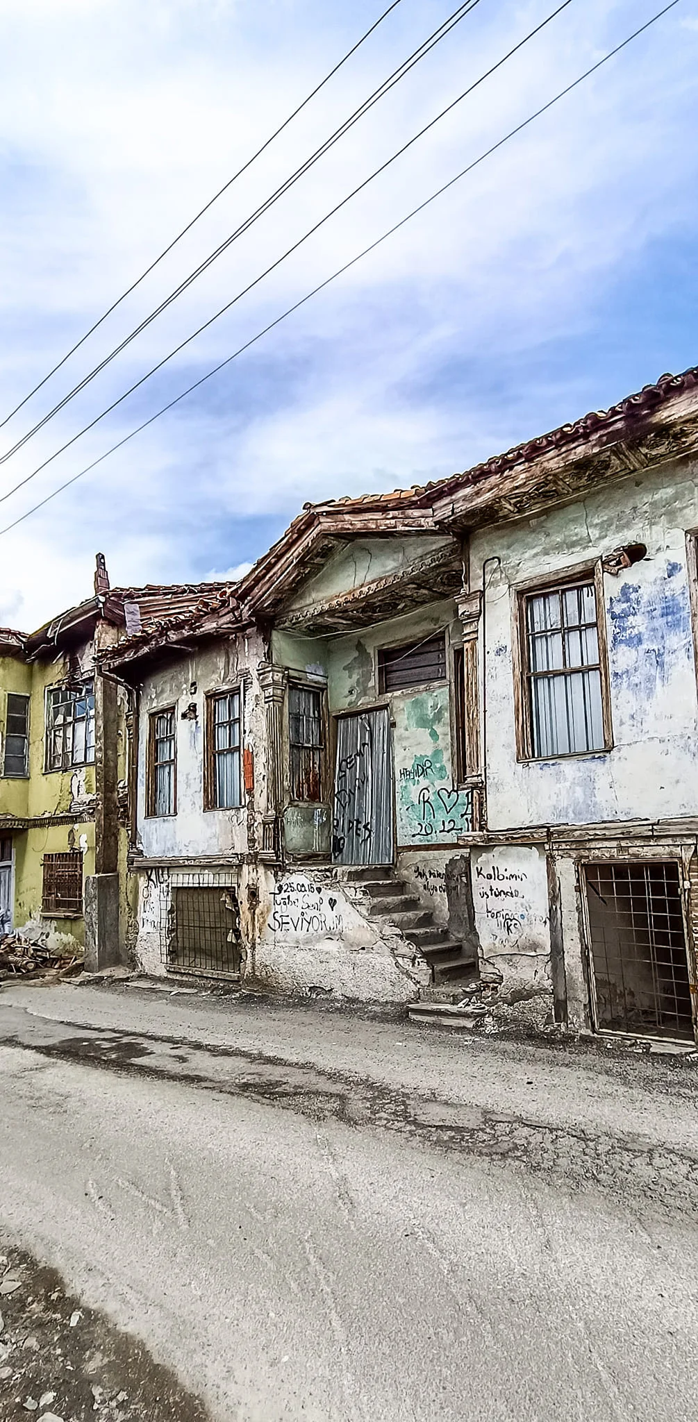 Isparta Tarihi Evleri: Isparta'nın Geleneksel Mimarisini Keşfetme Rehberi