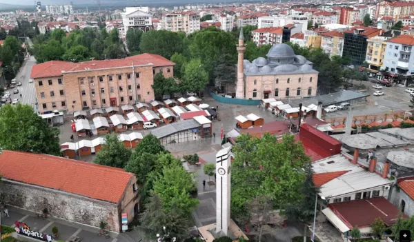 Isparta Firdevs Bey Bedesteni: Isparta'nın Tarihi Ticaret Merkezi Rehberi