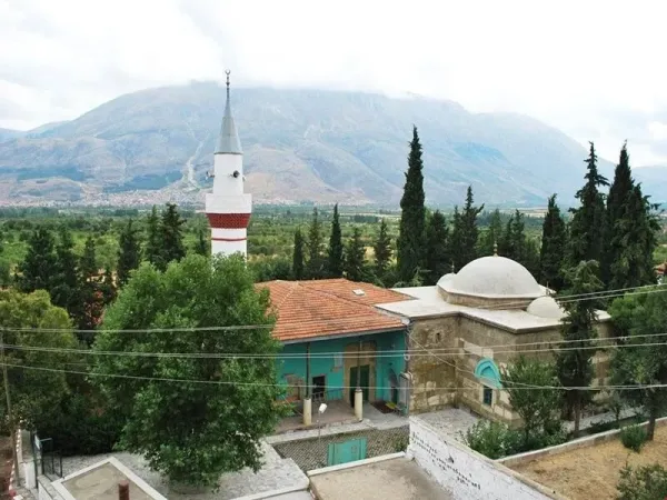 Isparta Seyyid Veli Baba Sultan Türbesi: Senirkent'in Manevi Hazinesi Rehberi