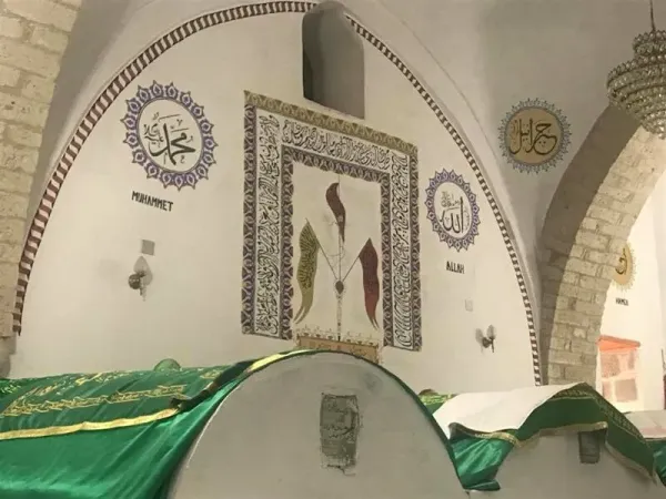 Isparta Seyyid Veli Baba Sultan Türbesi: Senirkent'in Manevi Hazinesi Rehberi