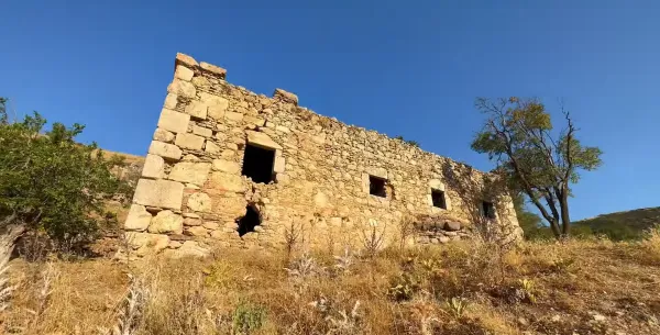 Isparta Aya Georgios Kilisesi: Eğirdir'in Tarihi Hazinesi Kültür Rehberi