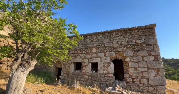 Isparta Aya Georgios Kilisesi: Eğirdir'in Tarihi Hazinesi Kültür Rehberi