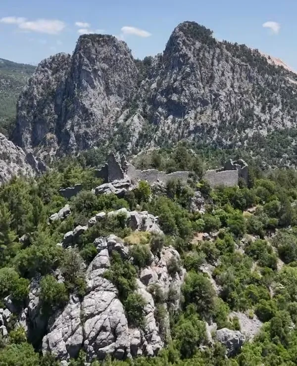Isparta Sığırlık II Kalesi: Isparta'nın Gizli Bizans Hazinesi Rehberi
