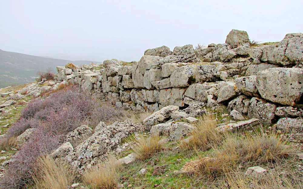 Isparta Conana Antik Kenti: Isparta'nın Kaletepe Yamacındaki Arkeolojik Hazine