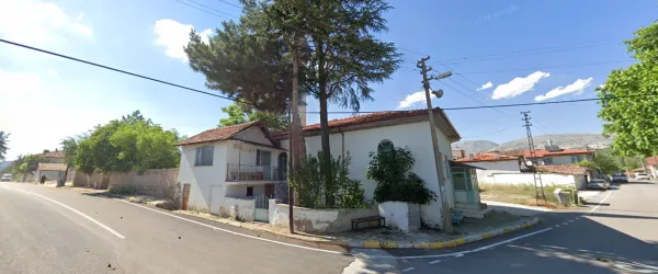 Isparta Alaca Mescid Camii: Isparta'nın Tarihi Cami Rehberi