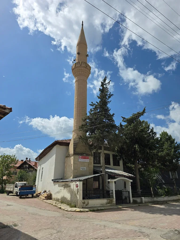 Isparta Sofular Mahalle Aşağı Camii: Yalvaç'ın Çok Katmanlı Kültürel Hazinesi