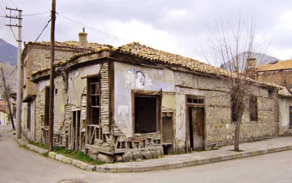 Isparta Muhittin Mescidi: Isparta'nın Tarihi İnanç Mirası ve Mimari Özellikleri