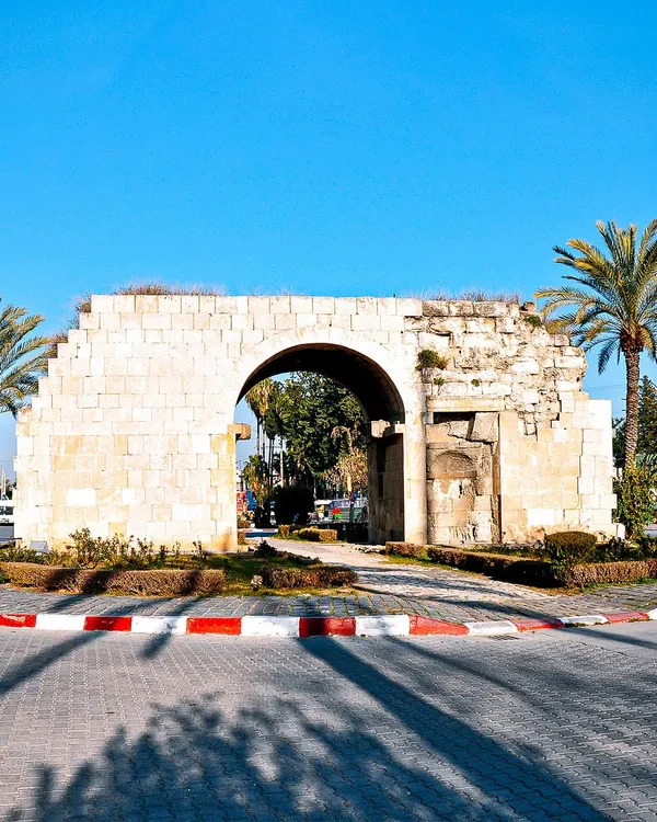 Kleopatra Kapısı