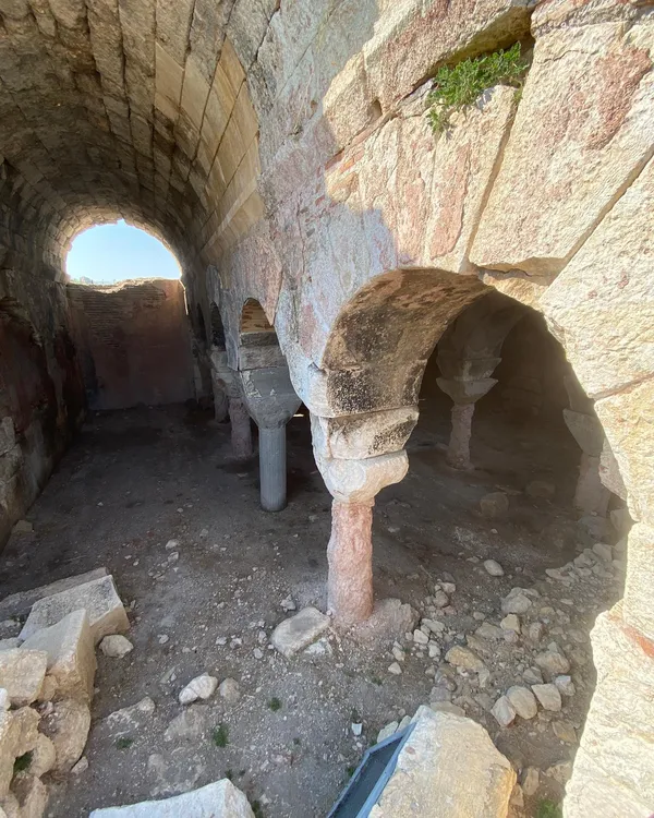 Mersin Aya Thekla Manastırı: Silifke'nin Kutsal Yeraltı Kilisesi Rehberi