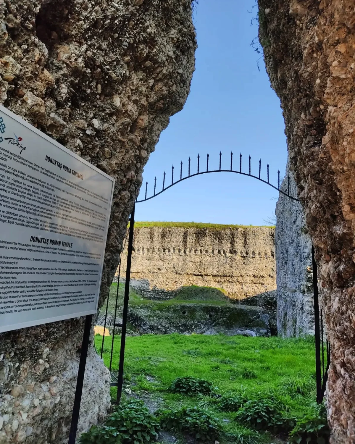 Mersin Donuktaş Tapınağı: Tarsus'un Antik Dünyanın En Büyük Roma Tapınaklarından Biri