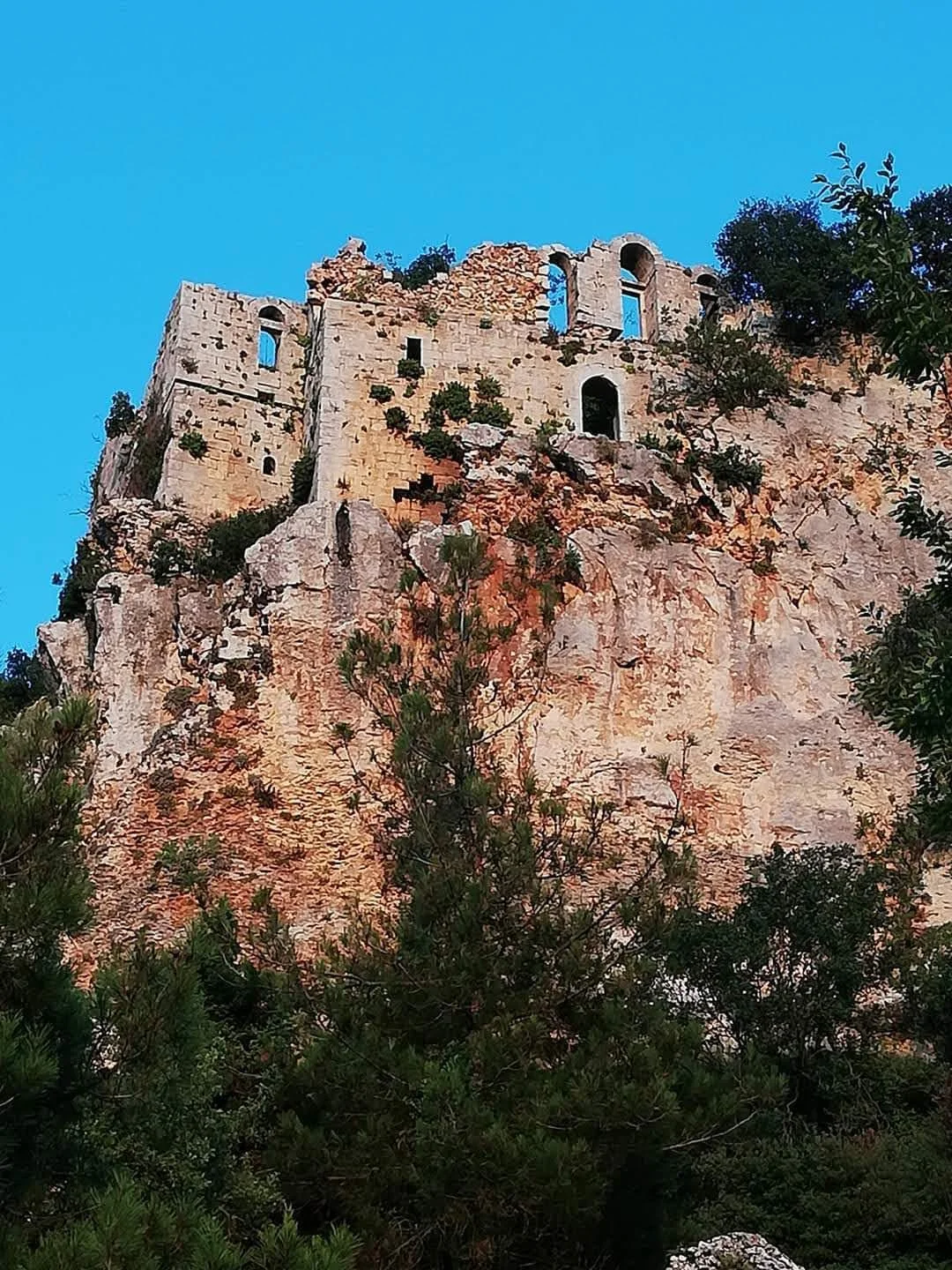 Mersin Çandır Kalesi: Mersin'in Bizans ve Ermeni Mimarisinin Eşsiz Hazinesi