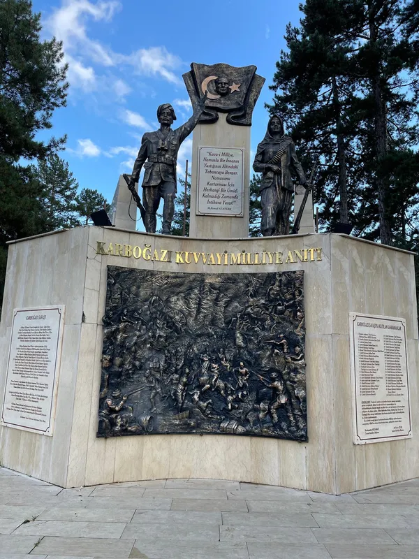 Mersin Karboğazı Kuvayi Milliye Anıtı: Tarsus'un Milli Mücadele Sanat Mirası