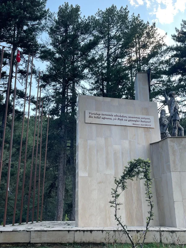 Mersin Karboğazı Kuvayi Milliye Anıtı: Tarsus'un Milli Mücadele Sanat Mirası