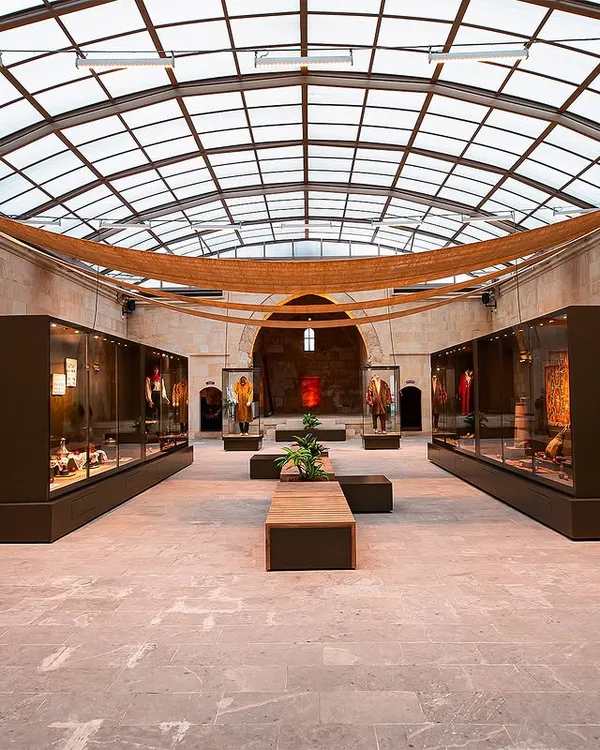 Mersin Kubat Paşa Medresesi: Tarsus'un Selçuklu Mimarisinin Nadide Örneği