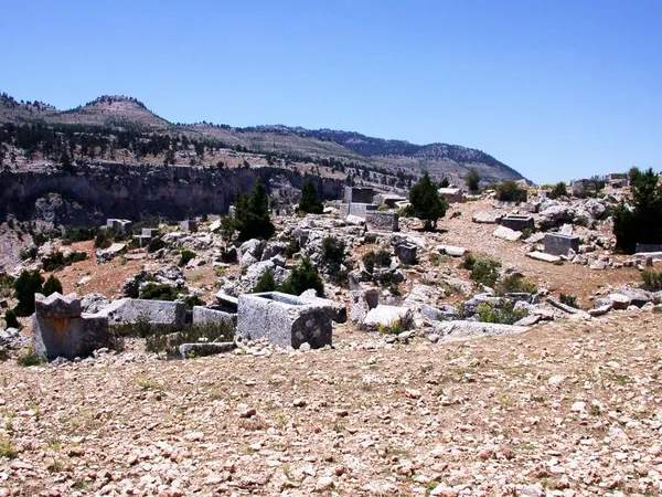 Mersin Balabolu Harabeleri: Mut'un Kayaya Oyulmuş Antik Kent Kalıntıları