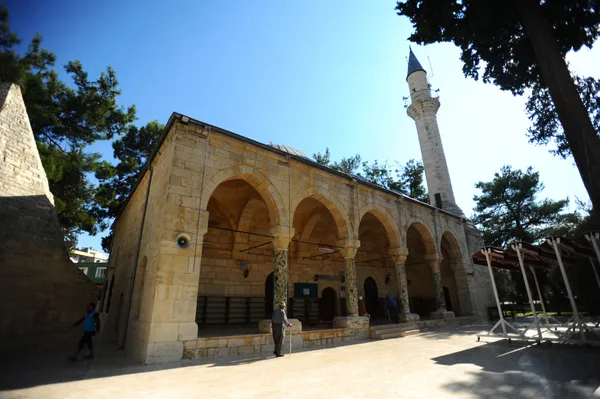Mersin Laal Paşa Camii: Mut'un Manevi Hazinesi ve İnanç Turizmi Merkezi