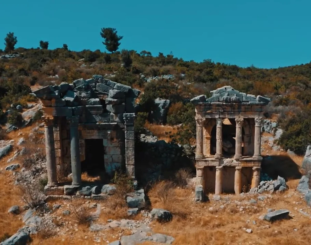 Mersin Demircili Anıt Mezarları: Silifke'nin Antik Roma Döneminin Muhteşem Mezar Mimarisi