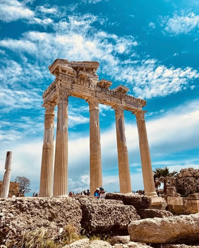 Antalya Side Antik Kenti: Manavgat'ın Eşsiz Mimari Mirası ve Sanat Hazineleri