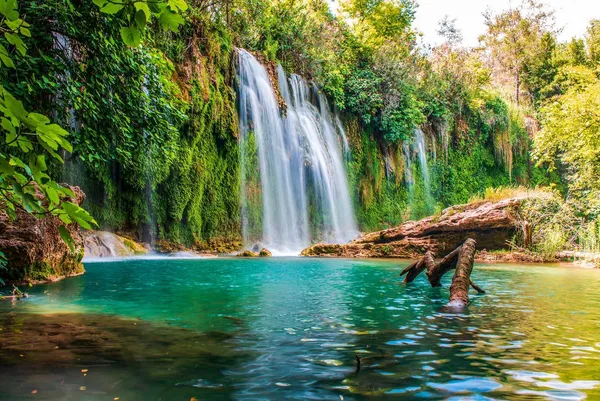 Antalya Kurşunlu Şelalesi: Antalya'nın Traverten Üzerindeki Jeolojik Harikası