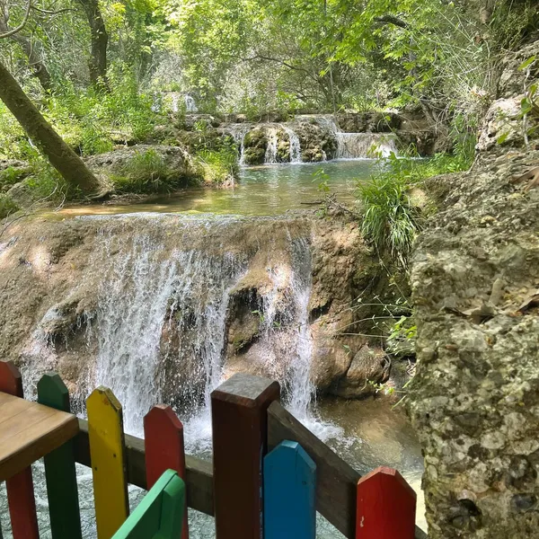 Antalya Kurşunlu Şelalesi: Antalya'nın Traverten Üzerindeki Jeolojik Harikası