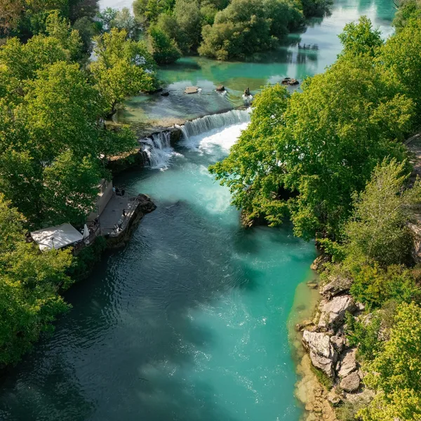Antalya Manavgat Şelalesi: Manavgat'ın Kartpostal Güzelliği Doğa Rehberi