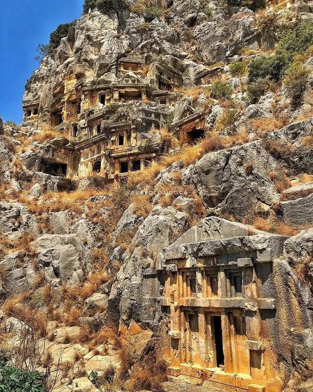 Antalya Myra Antik Kenti: Demre'nin Likya Uygarlığından Bizans'a Uzanan Arkeolojik Hazinesi