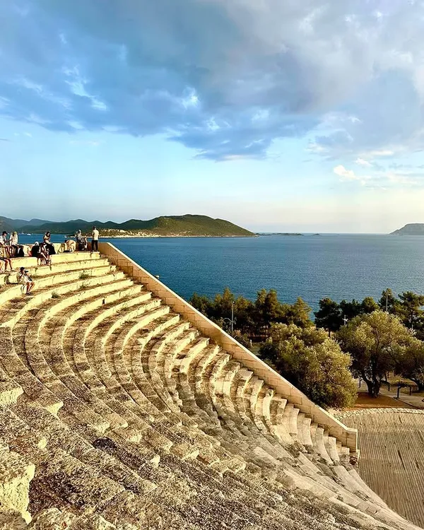 Antalya Antiphellos Antik Kenti: Kaş'ın Kutsal Piskoposluk Merkezi