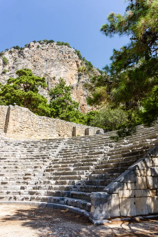Antalya Arykanda Antik Kenti: Finike'nın Teraslar Üzerindeki Mimari Şaheseri