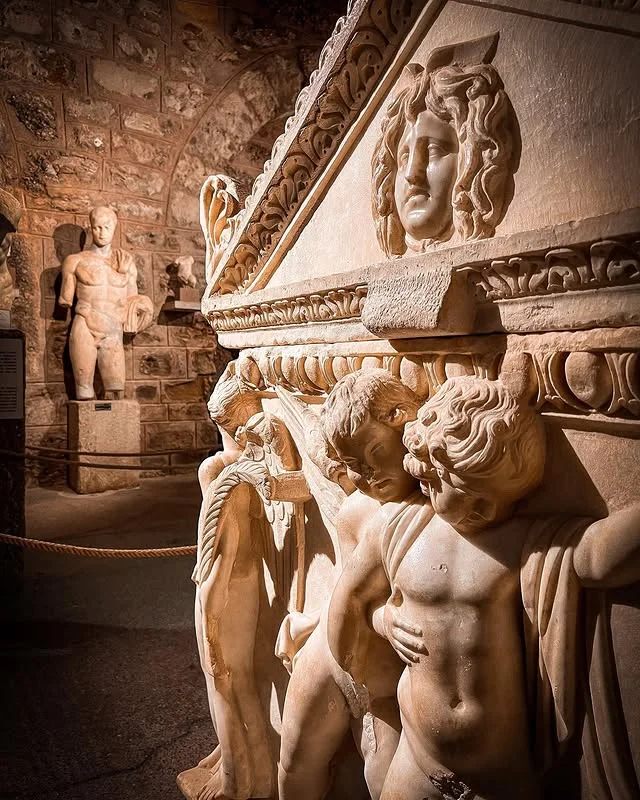 Antalya Side Müzesi: Manavgat'ın Roma Hamamında Yaşayan Antik Sanat Hazinesi