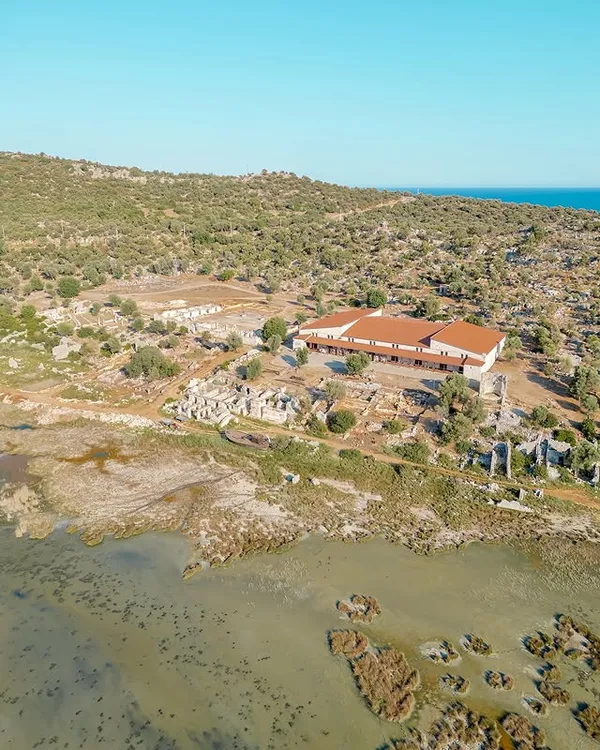 Antalya Andriake Antik Kenti: Demre'nin Jeolojik Dönüşümle Şekillenen Liman Mirası