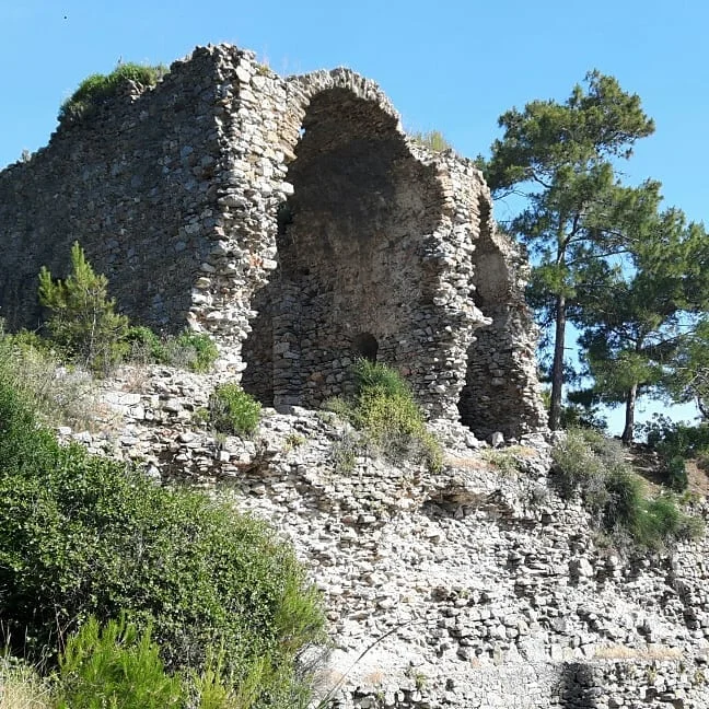 Antalya Iotape Antik Kenti: Alanya'nın Akdeniz Kıyısındaki Arkeolojik Hazinesi