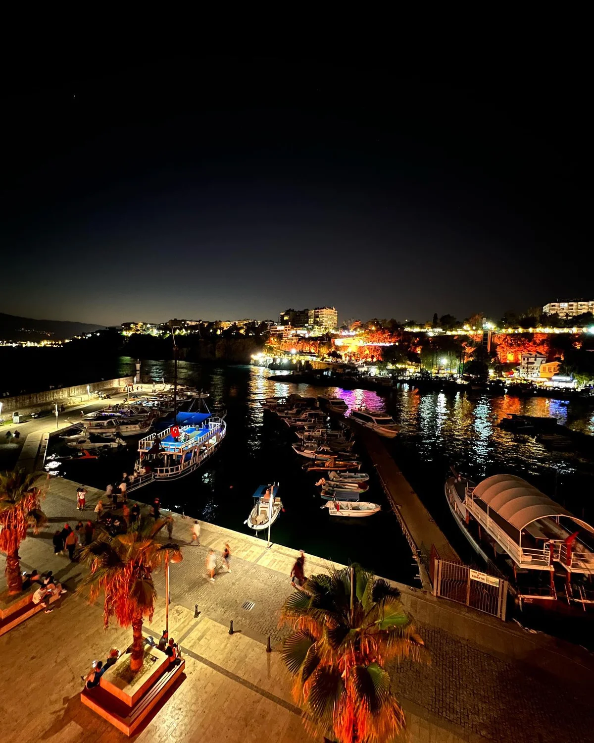 Antalya Kaleiçi: Muratpaşa'nın Tarihi Kalbi ve Yat Limanı