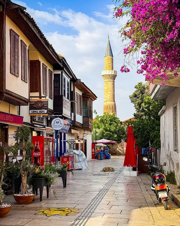 Antalya Kaleiçi: Muratpaşa'nın Yaşayan Kültür Hazinesi