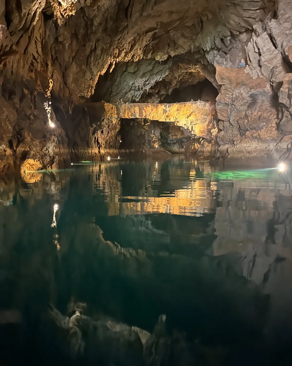 Antalya Altınbeşik Mağarası: İbradı'nın Yeraltı Gölü Hazinesi