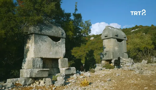 Antalya Kyaneai Ören Yeri: Demre'nin Lahitler Kenti ve Likya'nın Koyu Mavi Hazinesi