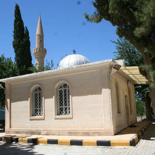 Kilis Şeyh Mansur Türbesi: Merkez'in Sahabe Hatırası ve Maneviyat Durağı