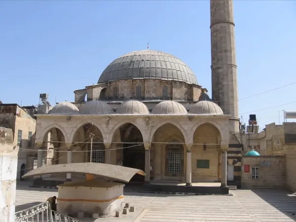 Kilis Canbolat Paşa Camii: Merkez'in Osmanlı Mimarisi İncisi