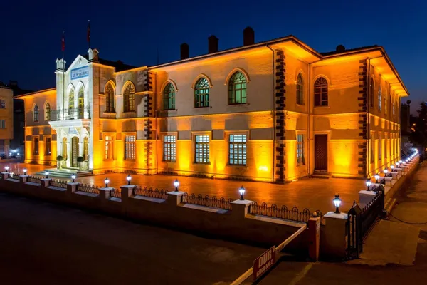 Kilis Tarihi Hükümet Konağı: Merkez'in Cumhuriyet Dönemi Mimari Şaheseri